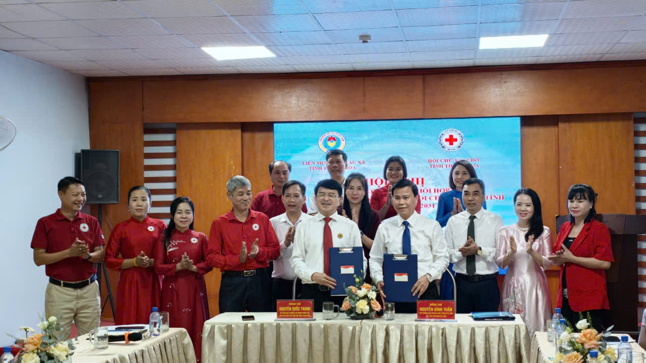 Ký kết chương trình phối hợp hoạt động giữa Liên minh HTX tỉnh và Hội Chữ thập đỏ (CTĐ) tỉnh giai đoạn 2026 - 2031